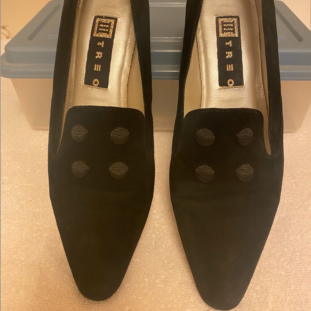 Treo Black Suede Leather Kitten Heel Ladies Shoe